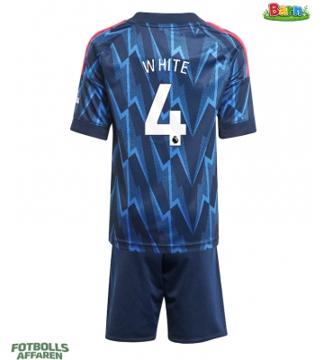 Arsenal Ben White #4 Bortaställ Barn 2025-26 Kortärmad (+ Korta byxor)